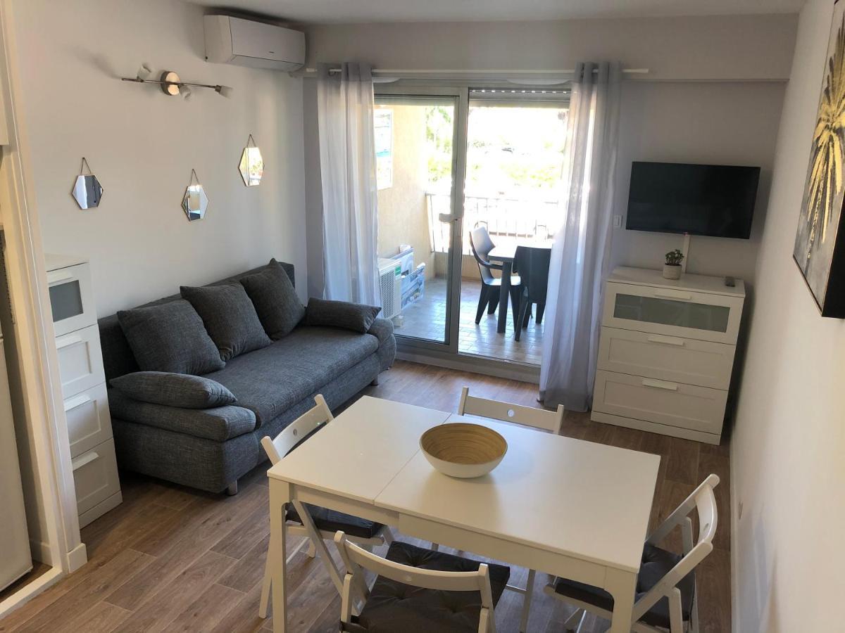 Studio Port De Hyeres Proche Des Plages Exteriér fotografie
